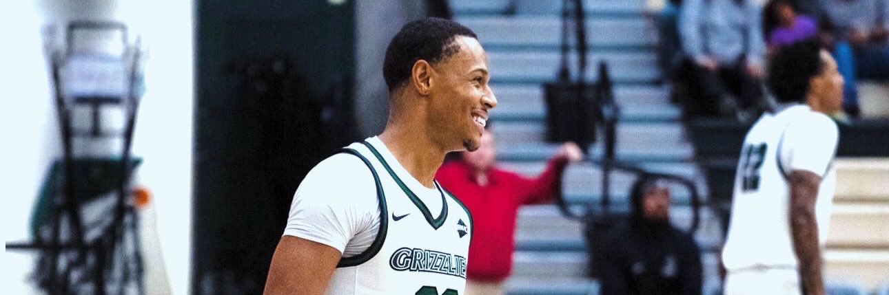 Luke Williams banner