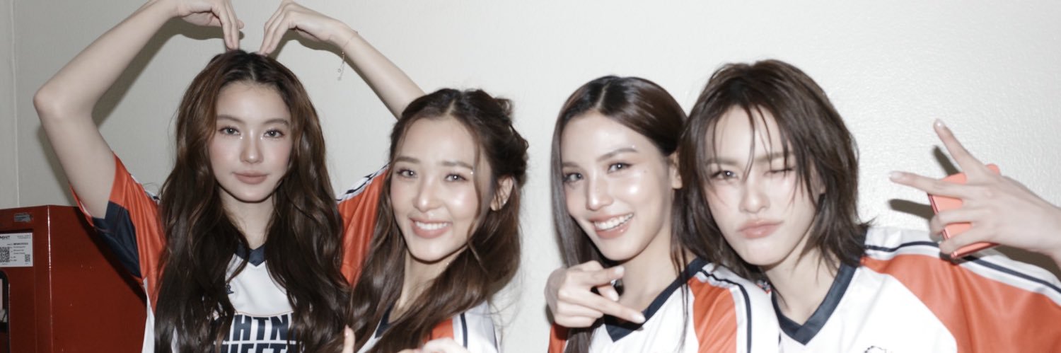 ari banner