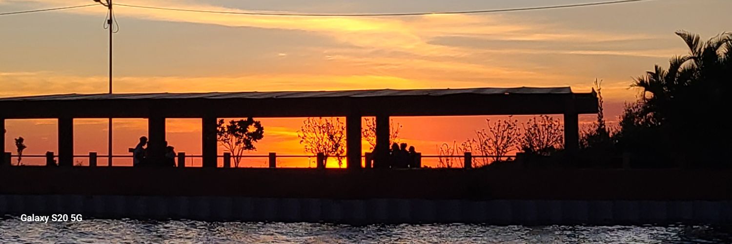 robertcb713's profile banner image