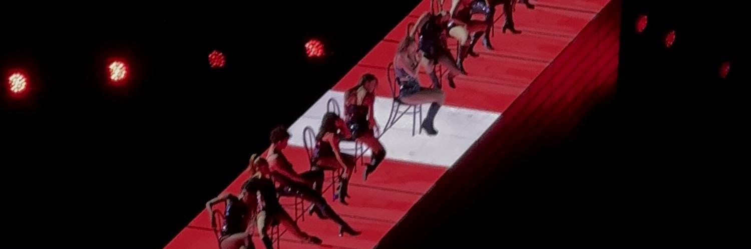 Louise :) 🏳️‍🌈 THE ERAS TOUR!!! banner