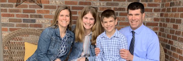 KellyDeWitt13 Profile Banner