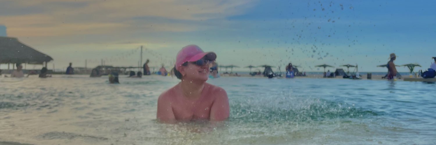 LiizPrada's profile banner image