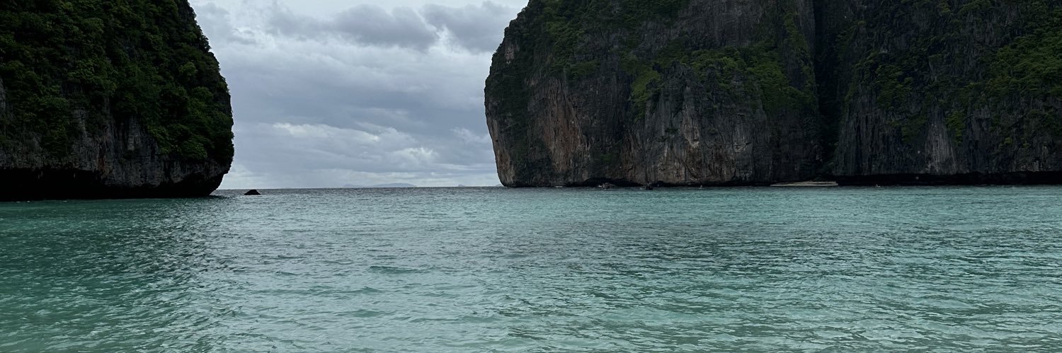 Camilanbl's profile banner image