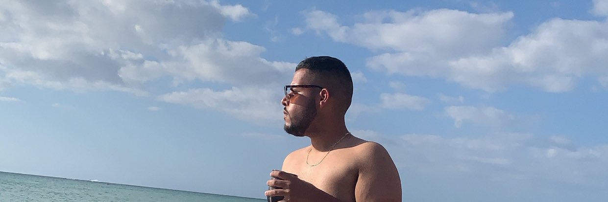 elioot15's profile banner image