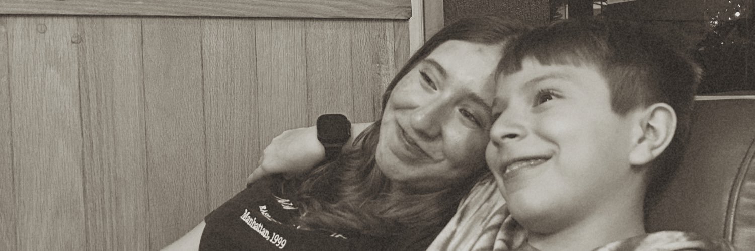ale_vrios's profile banner image