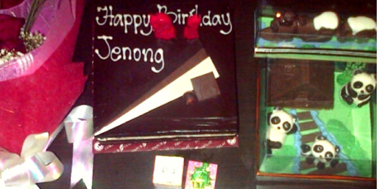 K banner