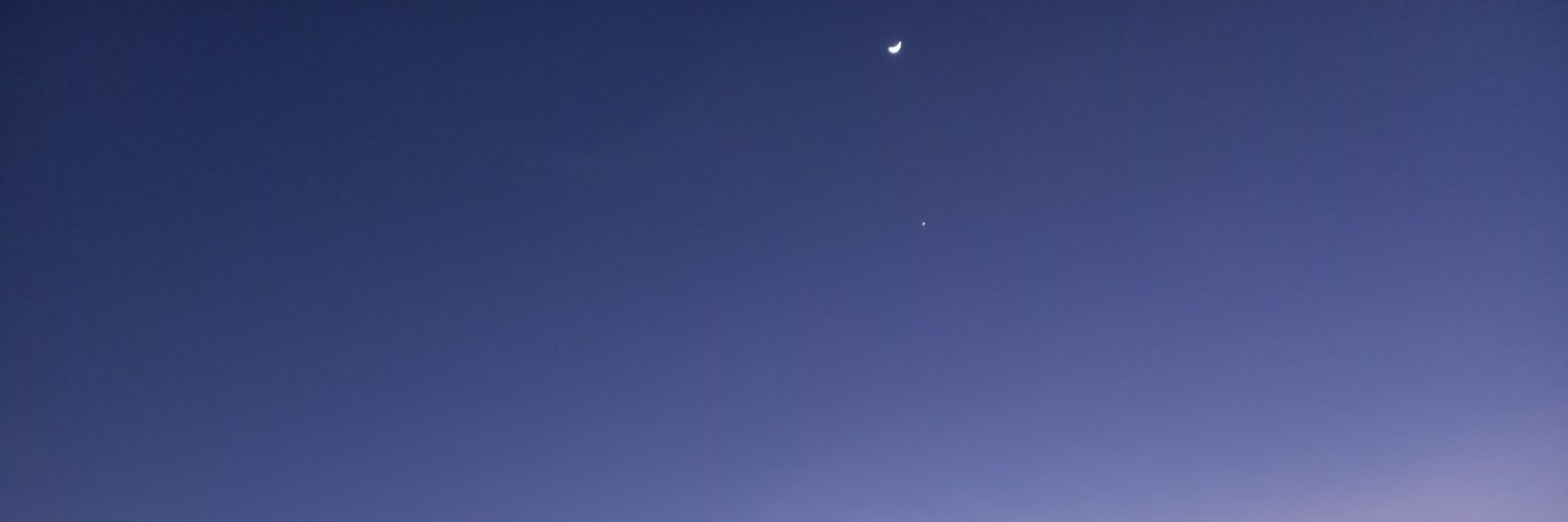 putuninien12's profile banner image