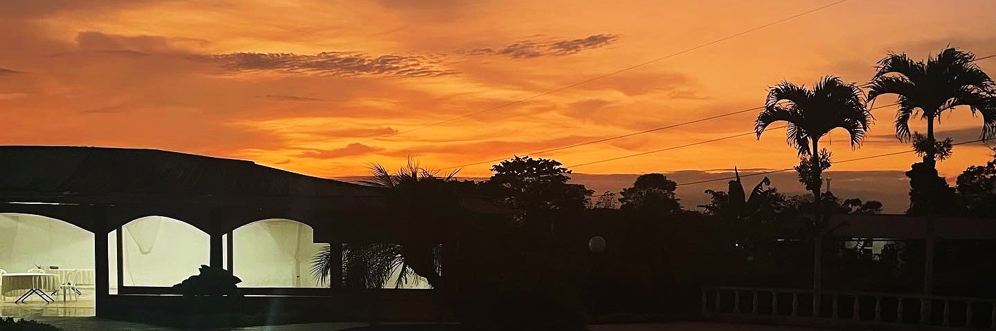 VillaClub's profile banner image