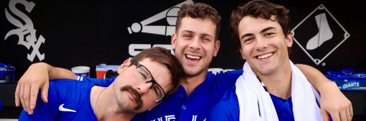 vinny's banner