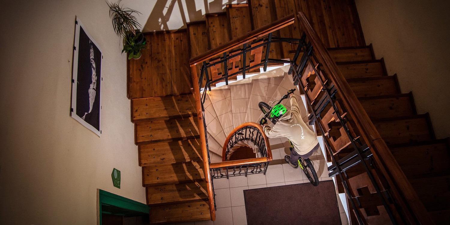 Jordan Hlebarov banner