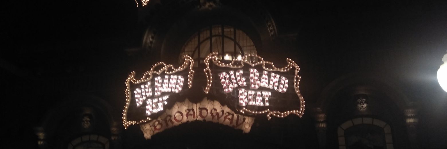 LikeDisneyland's profile banner image