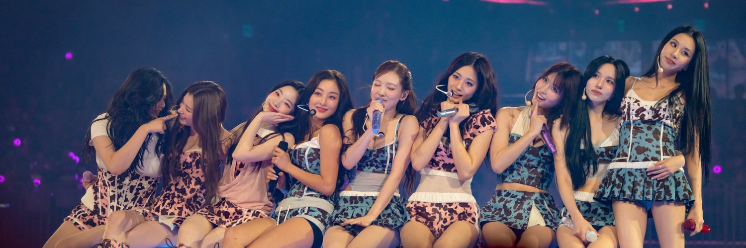 pinks'slave banner