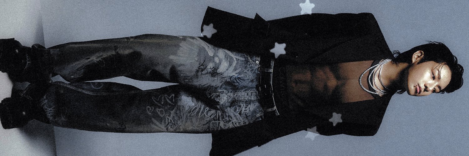 ⋆'s banner