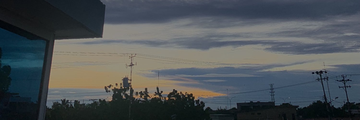 val banner