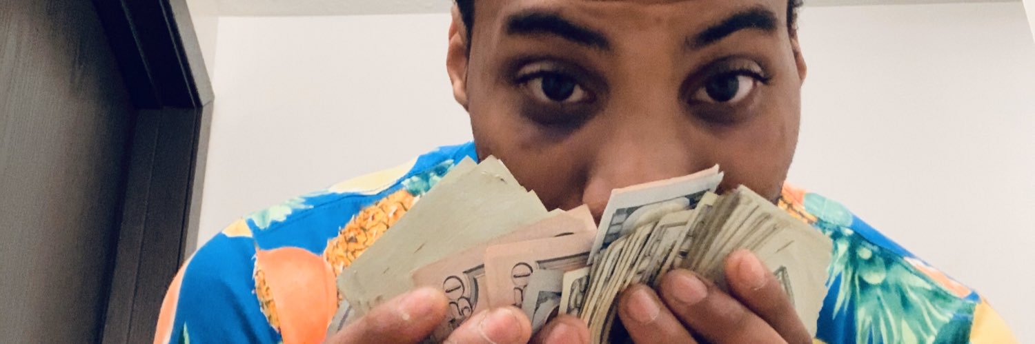 youngtay28th's profile banner image