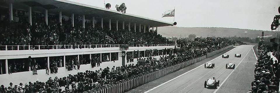 Rangé des voitures banner