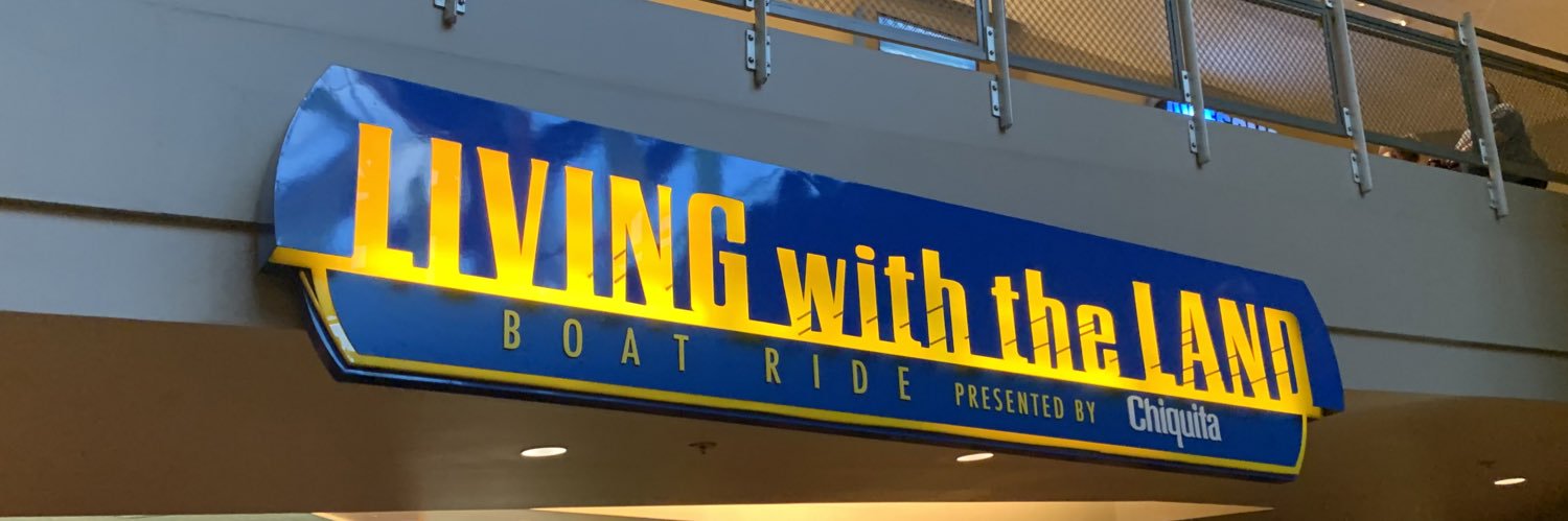 Disney Park Tweets's banner