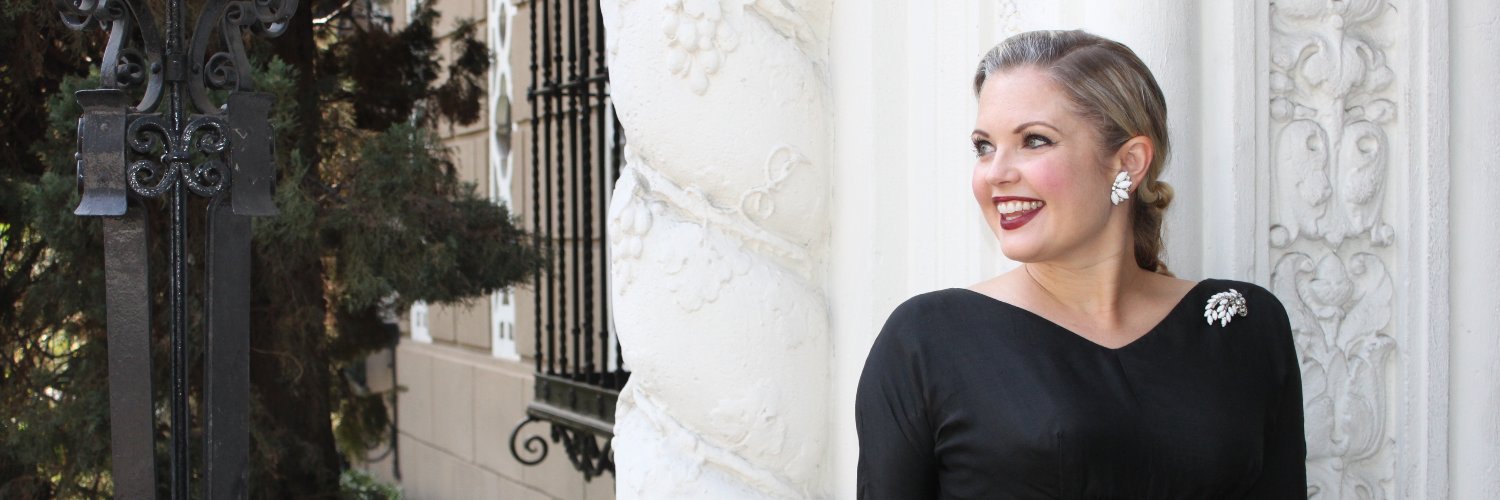 Aprilshollywood's profile banner image