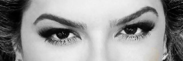 Mirella Santos banner