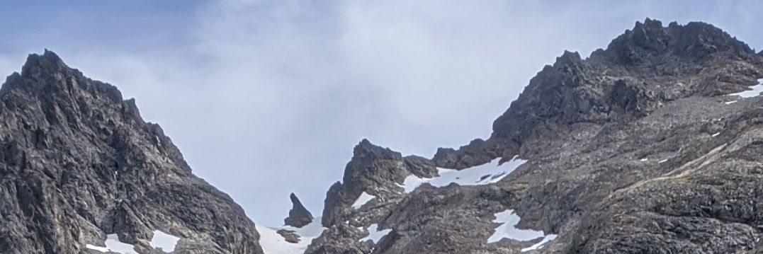 renavespa's profile banner image