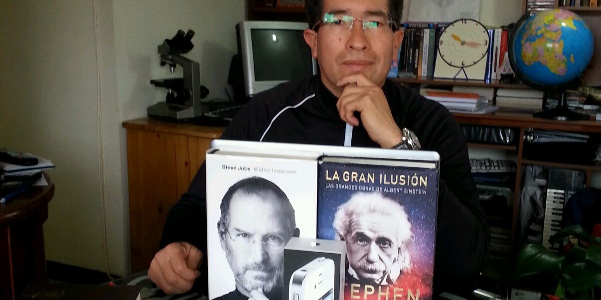 JULIO A. BENAVIDES U banner