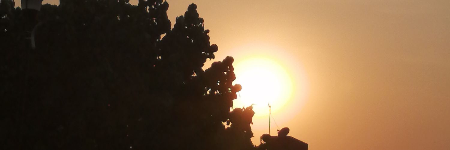 abriLcueE's profile banner image