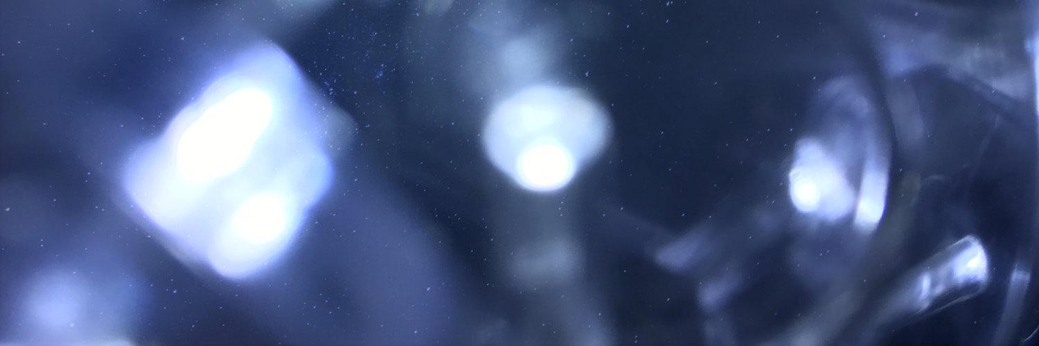 vvvv9696's profile banner image