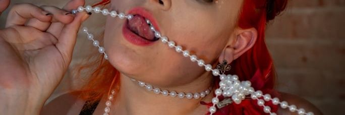 Lynn Rose 🌹 banner