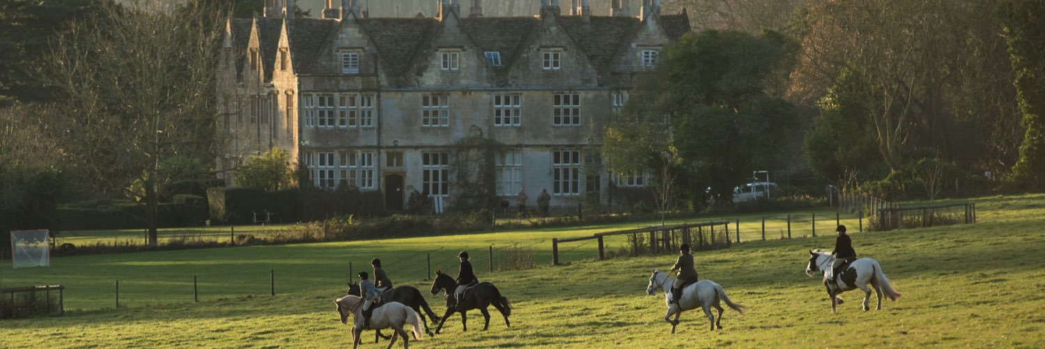 Viv Nanopoulou banner