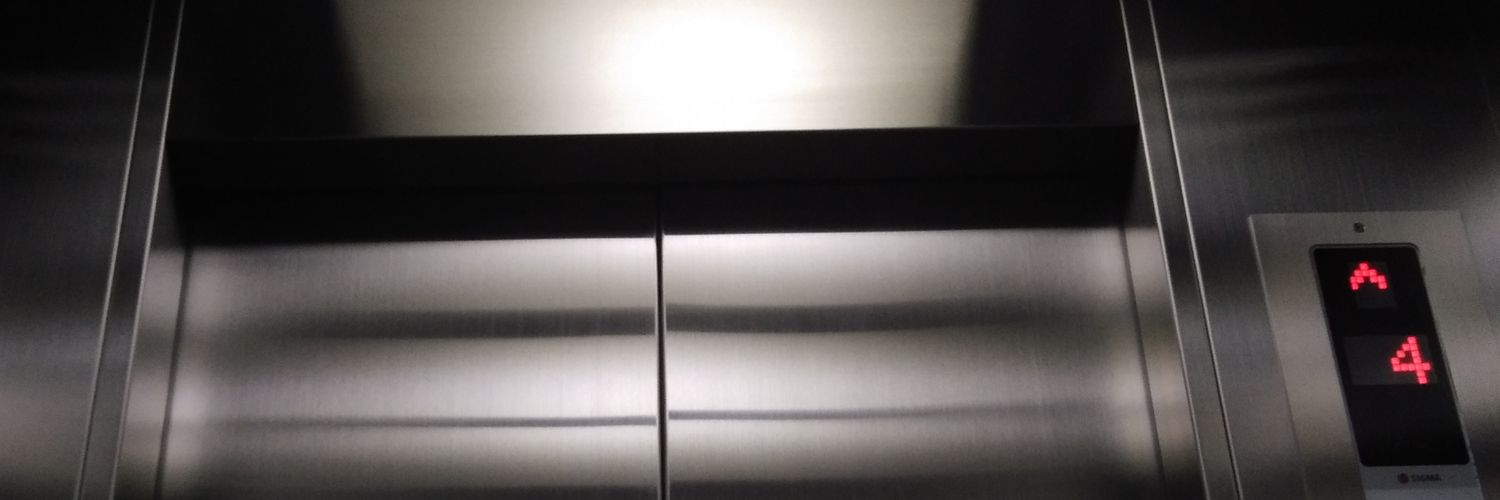 𝐴𝑐𝑒 - banner