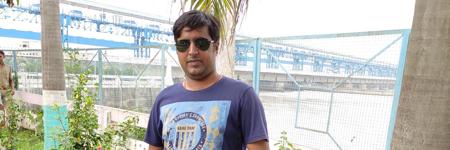 vivekshukla15's profile banner image