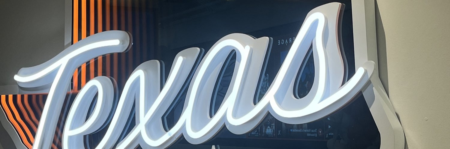 praiyasmith's profile banner image