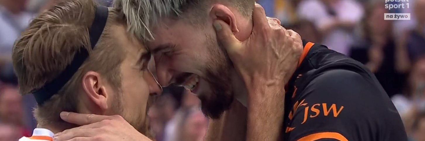 ℳ𝒶𝒹𝓏𝒾𝒶 banner