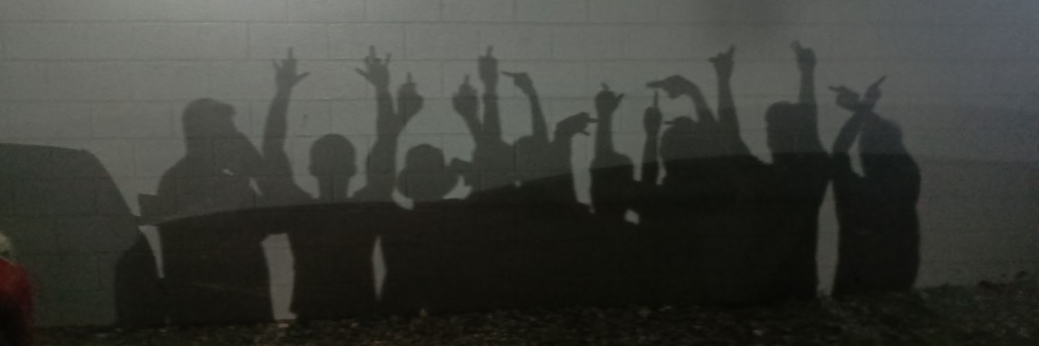 xvrldrn's profile banner image