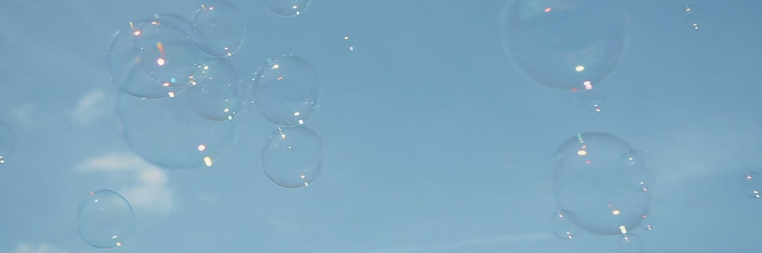 じな banner
