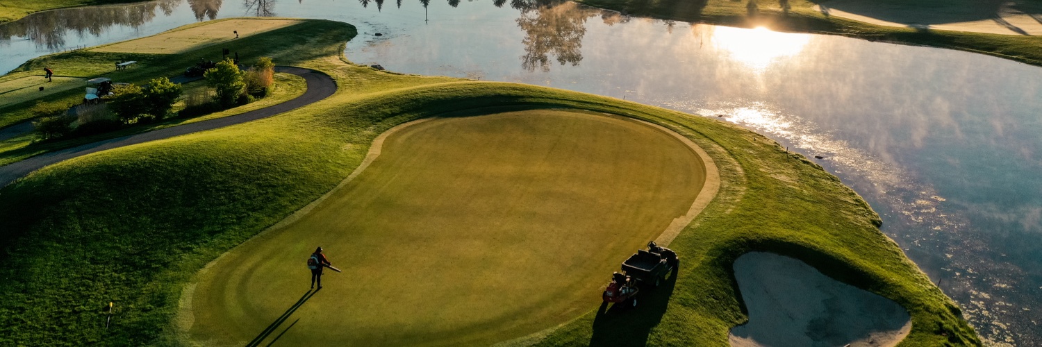 Cardinal Golf Club banner