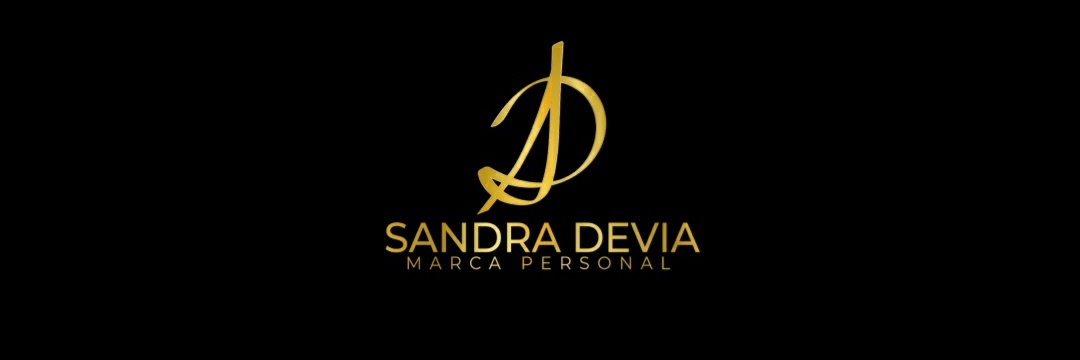 SandraDevia's profile banner image