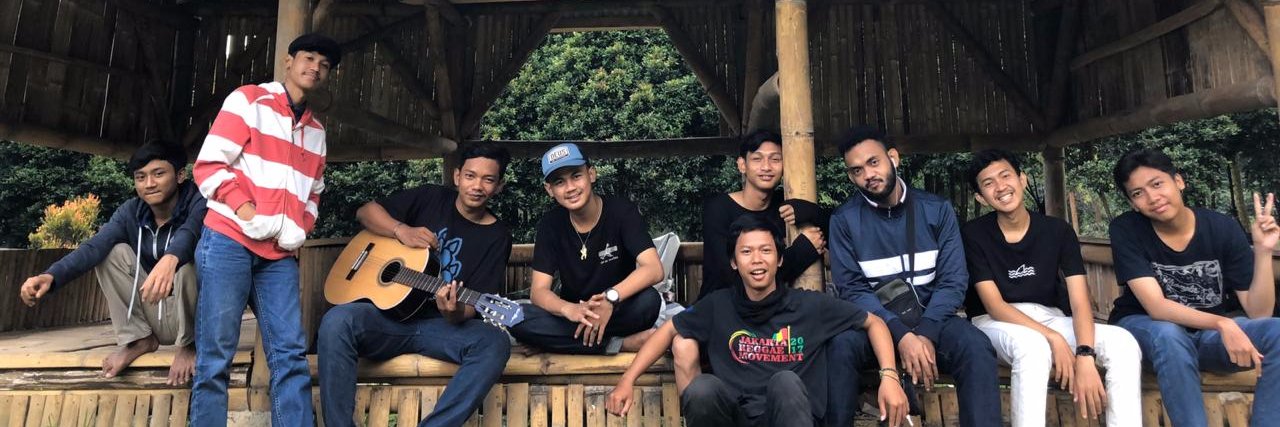 GweIrul's profile banner image
