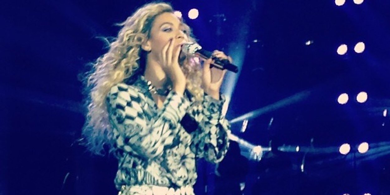 chloeee banner