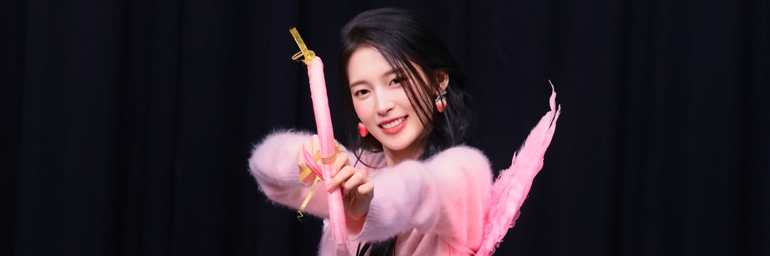 arinni0618's profile banner image