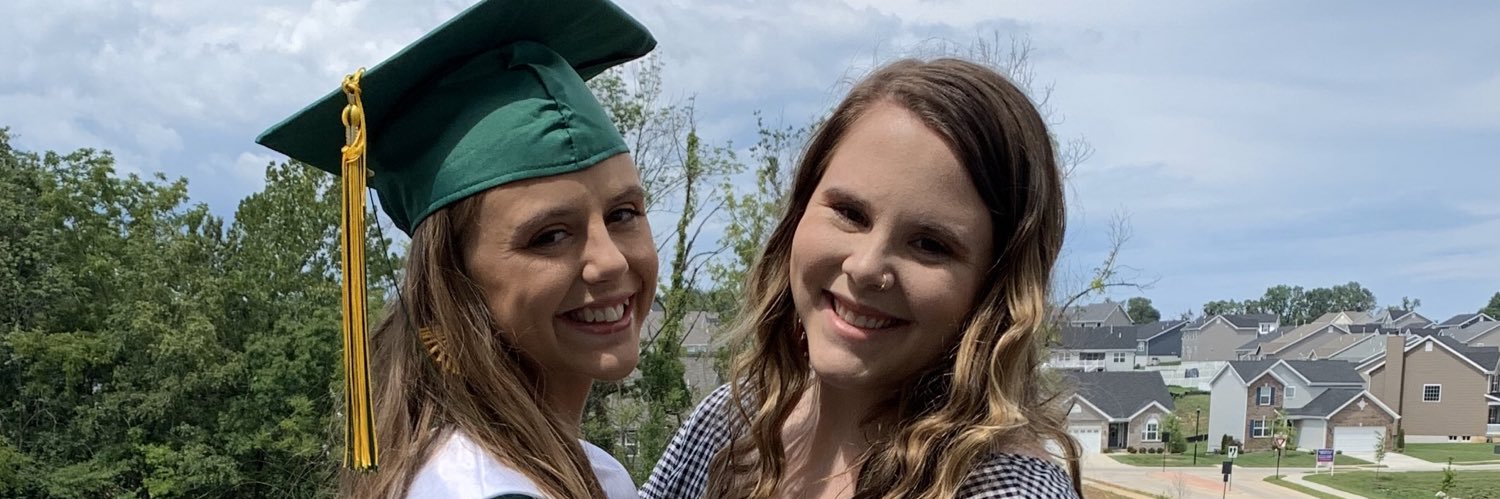 chloehoff88's profile banner image