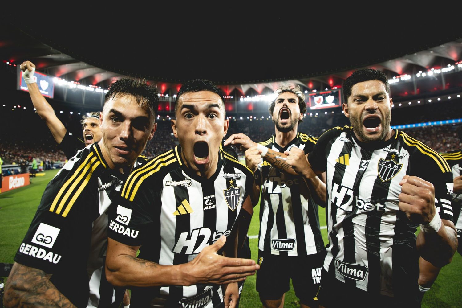larasantossg's profile banner image