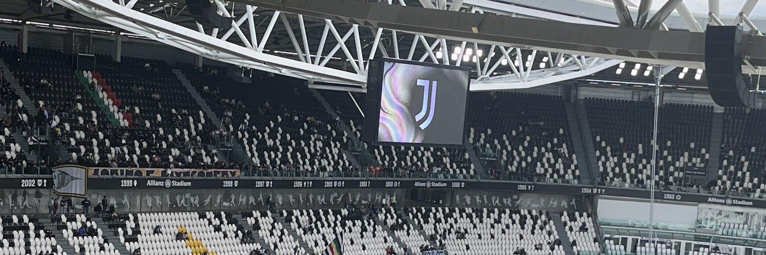 M banner