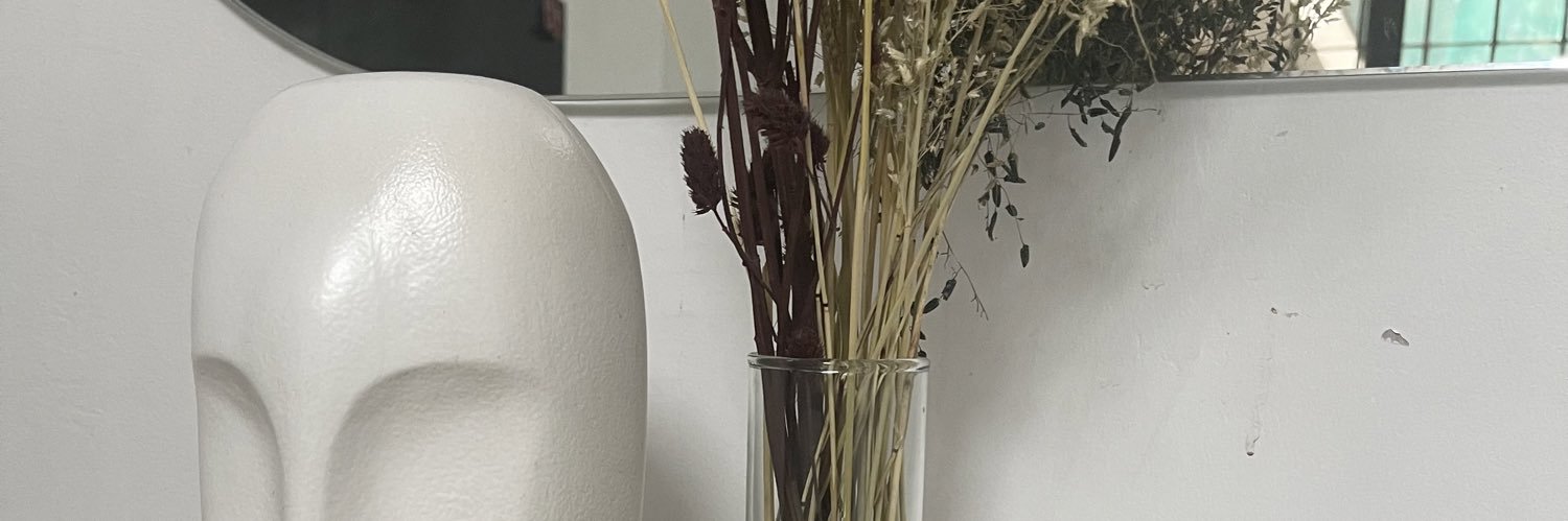 andreahiz's profile banner image