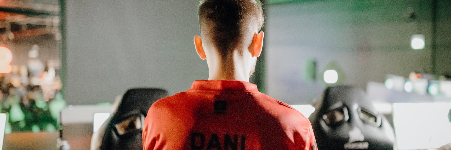 Dani 🇵🇸 banner