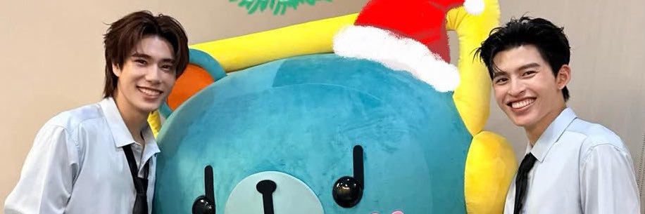 AmruedeeB's profile banner image
