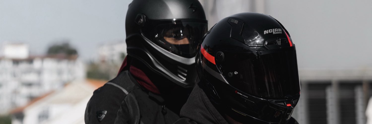 Vicky ₇. 🌸🪭 banner