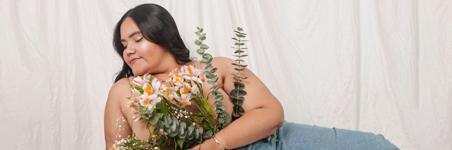 ValentinaFuents's profile banner image