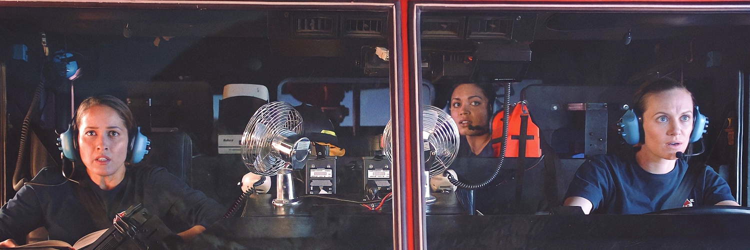 Mariana 🪐✨🚀🚒🚨🔥 banner