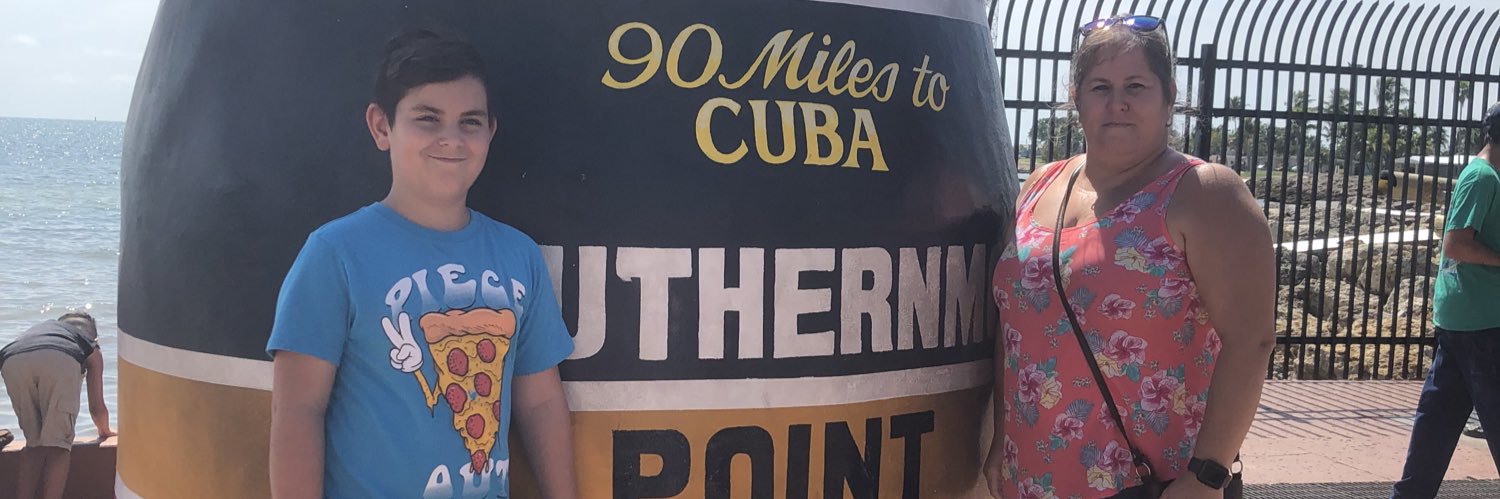 roxhf's profile banner image